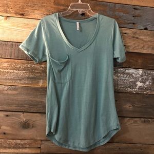 Blue short sleeve shirt with pocket